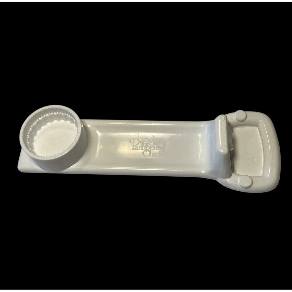 VHTF Pampered Chef Easy Opener Magnetic Bottle Can Jar Opener - Discontinued